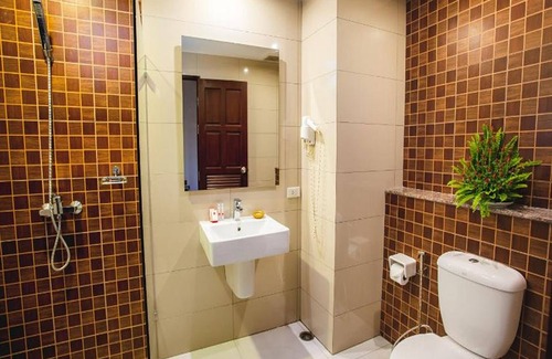 Nong Prue Hotel | Eastiny Resort & Spa
