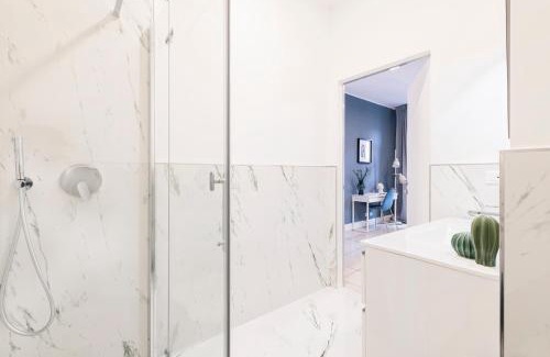 San Babila Apartment | Easylife - Elegante e rifinito appartamento vista Duomo in Piazza San Babila