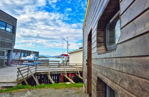 Sommarøy Hotel | Eazy-Bed Norway's Smallest Hotel