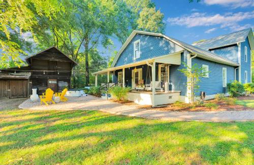 Huntersville House | Eclectic 1906 Farmhouse 2 Acres Hammocks & Charm