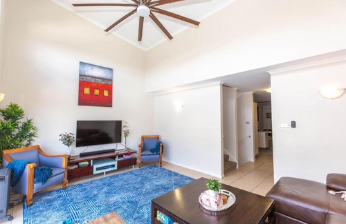 Jindabyne House | Eclipse 4 10 Nettin Circuit