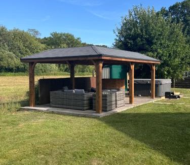 Sydling St Nicholas House | Eco-friendly Dorset cottage with spa set in heart of countryside