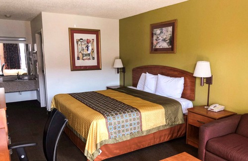Oklahoma City Hotel | Econo Lodge