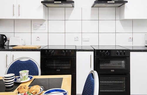 Taunton Hotel | Economy Single Ensuite at Royal Ashton Town House