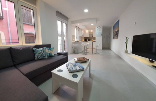 Central District Apartment | ecoSmart Apartments Superior