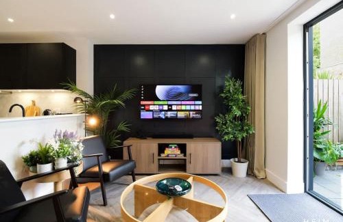 Salford House | Eden at The Heim Residences