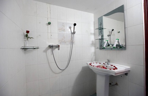 Tamwe Township Hotel | Eden Palace Hotel
