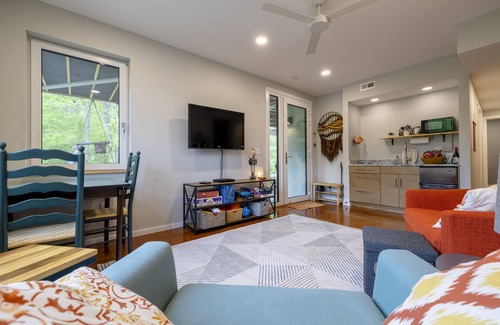 Blacksburg House | Edge of Town Oasis