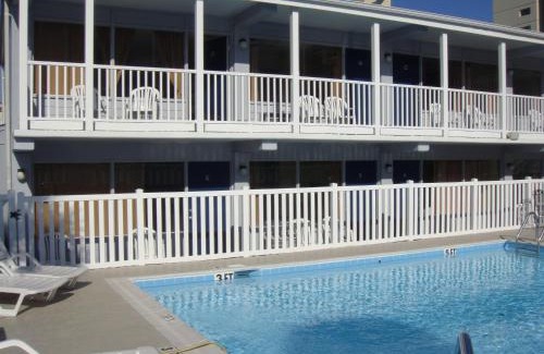 Windy Hill Hotel | Edgewater Inn