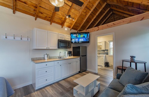 Ephraim Hotel | Edgewater Resort