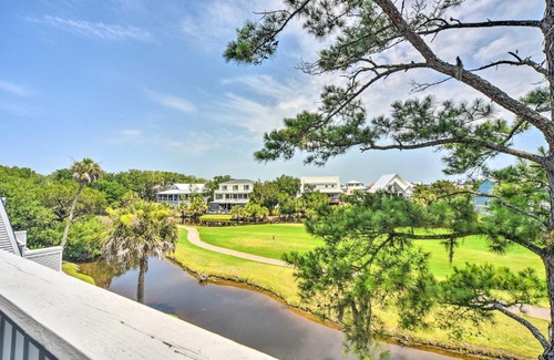 Ocean Ridge Apartment | Edisto Island Condo with Balcony, Golf Course Views!