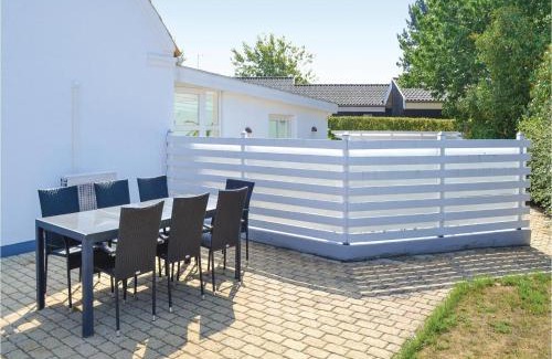 Egsmark Strand House | Eight-Bedroom Holiday Home In Ebeltoft