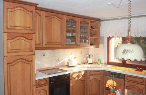 Stassfurt Apartment | Einladende Ferienwohnung im malerischen Staßfurt