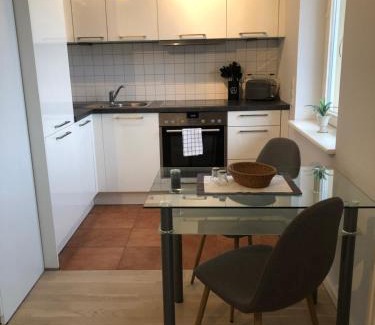 Rheinsberg Apartment | Einraumapartment mit Seeblickbalkon