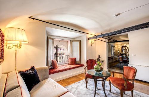 Rione VI Parione Hotel | Eitch Borromini Palazzo Pamphilj