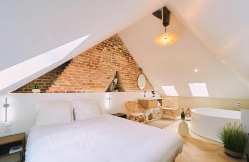 Saint-Acheul House | Elégante maison amiénoise - jacuzzi, home-cinéma, proche gare - La Maison Des Petits Sablon