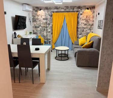 Trujillo Apartment | El Boulevard de Trujillo 1997