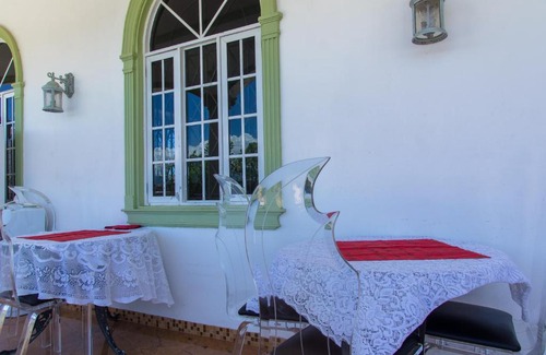 Hellshire Bed & Breakfast | El Cielo