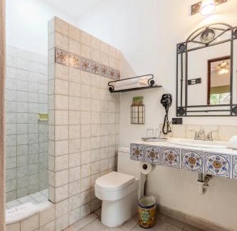 Downtown San Jose del Cabo Hotel | El Encanto Inn & Suites