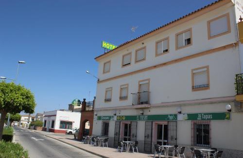 Jedula Hotel | El Faisan C&R Hotel