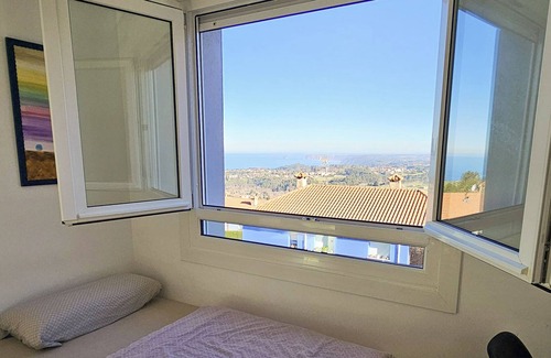 El Manto House | el gato gordo riders house