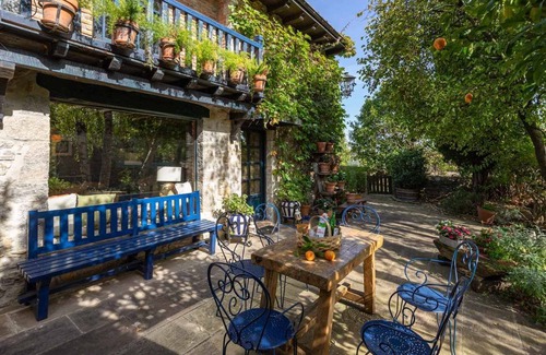 Val De San Vicente House | El Jardín Escondido de Helgueras