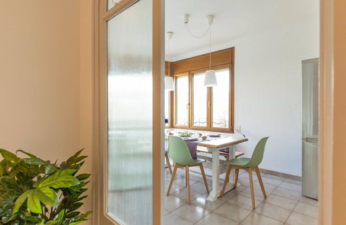 Eixample Apartment | El Lleó - Holiday Apartment Rental in Girona | Bravissimo