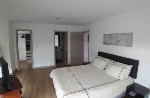 La Carolina Apartment | El mejor balcón y vista de Quito en el Parque la Carolina Coliving Ecuador