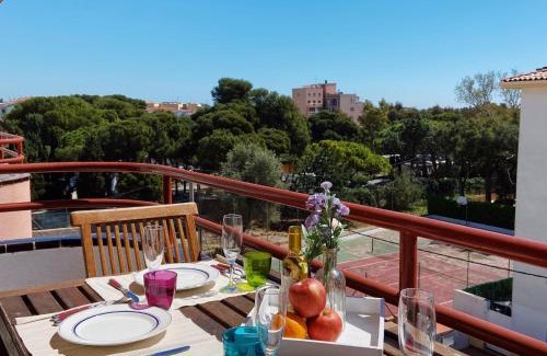 Comarruga Apartment | El Salvador Apartment Comarruga