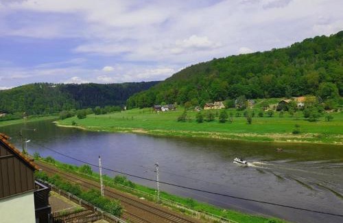 Konigstein an der Elbe House | Elbblick große Loftwohnung