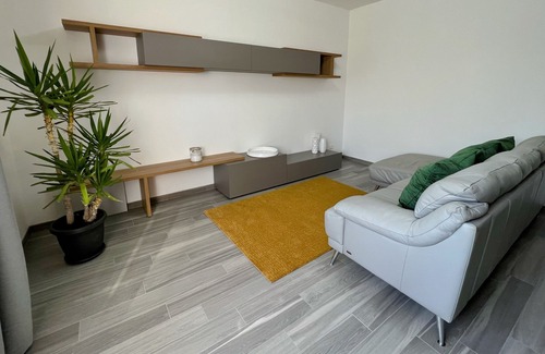 Piobesi d'Alba Apartment | Elegance and personality a stone's throw from Alba