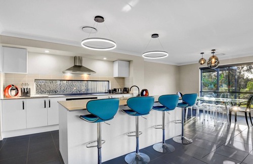 Banksia Beach House | Elegance on Callisia