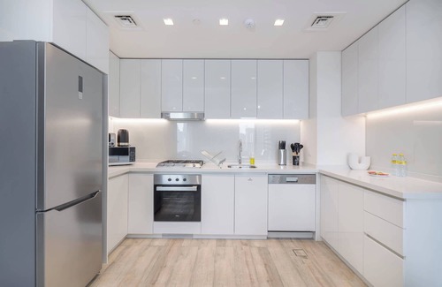 Downtown Dubai Apartment | Elegant 1-Bedroom Apartment for 2, Near to Burj Khalifa