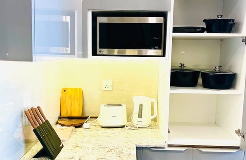 Westlands Apartment | Elegant 2 bed Luxury suite with city viewnn