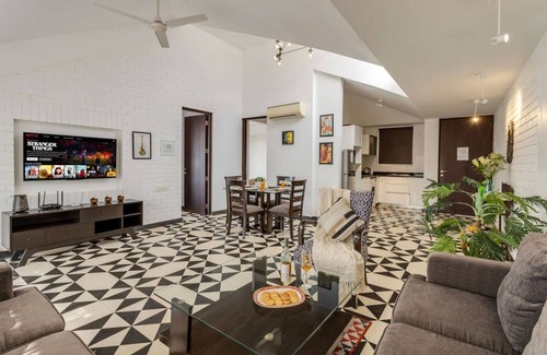 Nerul Apartment | Elegant 2BR Apartment Near Candolim Coco Beach