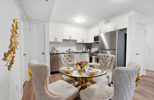 Niagara Falls Apartment | Elegant 2BR Suite | 7 Mins to Falls | Sleeps 4!