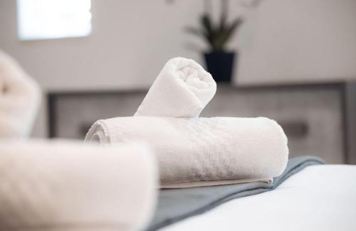 Mgarr House | Elegant 3-bed House W Jacuzzi, Sea Views & Lift