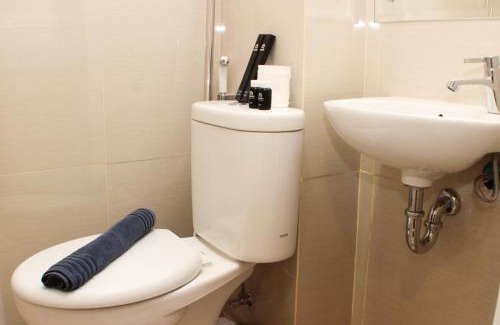 Jakarta Apartment | Elegant and Strategic Loft Studio Apple 1 Condovilla Apartment By Travelio