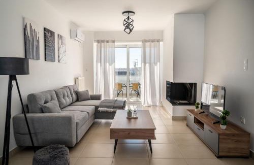 Keratsini-Drapetsona Apartment | Elegant apartment with breathtaking cityscape view (Drap F5)