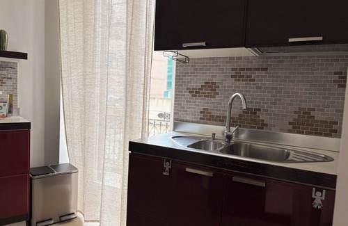Ruggero Settimo Apartment | Elegant comfortable holiday apartment in the city center
