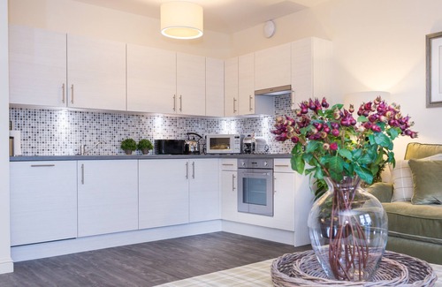 Cove Apartment | Elegant home in Aberdeen