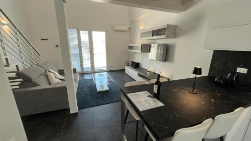 Punta Marina Apartment | Elegant loft by the sea