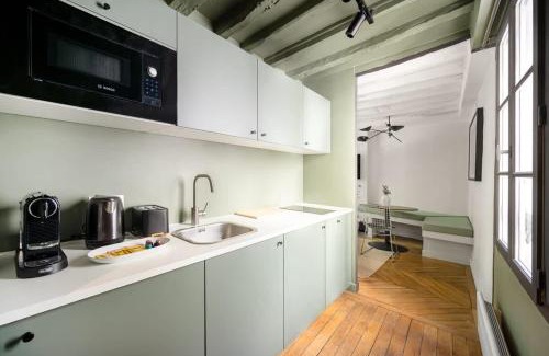 Arsenal Apartment | Elegant Parisian apartment, Place des Vosges