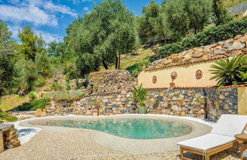 Diano San Pietro House | Elegant Villa With Pool Near Diano Marina
