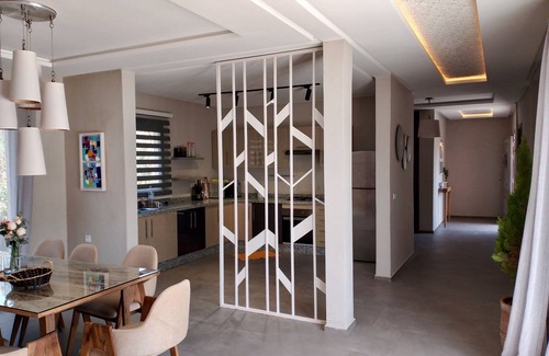 Doukkala-Abda Villa | Elegant villa with private garden and swimming pool, not overlooked