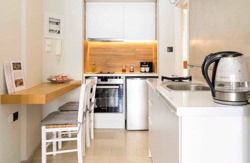 Filopappou Apartment | Eleni Urban Spot