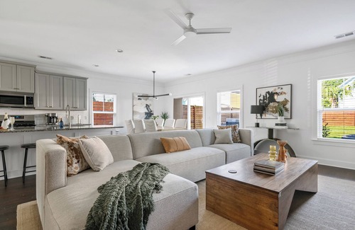 North Charleston House | Elevate Your Stay at Lifted Up: Park Circle Haven!