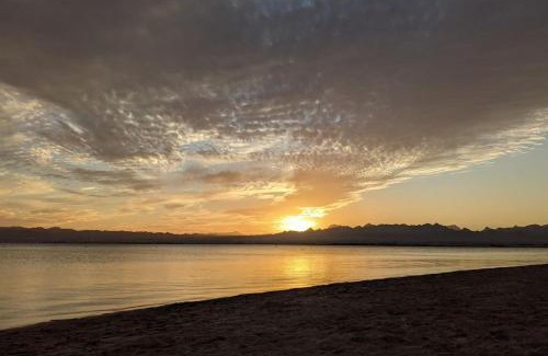 Soma Bay Apartment | Elevated Sea View 2BR Standalone Free Beach & Pool in Somabay