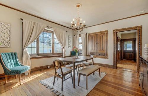 Central Colorado Springs Apartment | Elite Quarters Prime Location Downtown Hot Tub BBQ