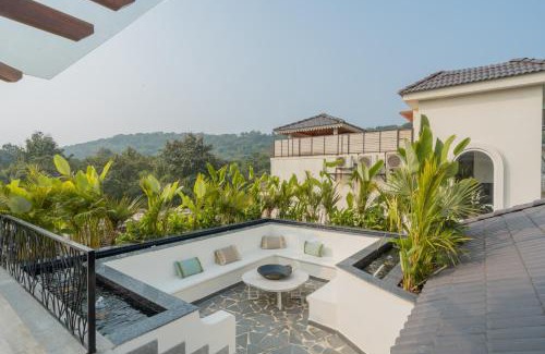Siolim Villa | ELIVAAS 4 BHK Villa with Pvt Pool & Jacuzzi-Yashgeet